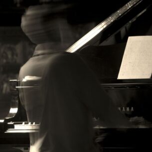 Sebastian Zawadzki Far Away