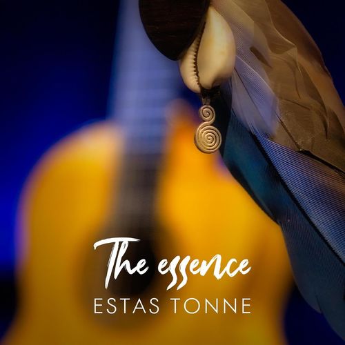 Estas Tonne The Essence (Live)