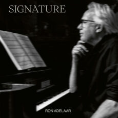 Signature Ron Adelaar Ron Adelaar