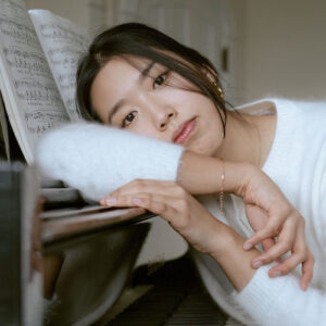 Yujin Baek artist